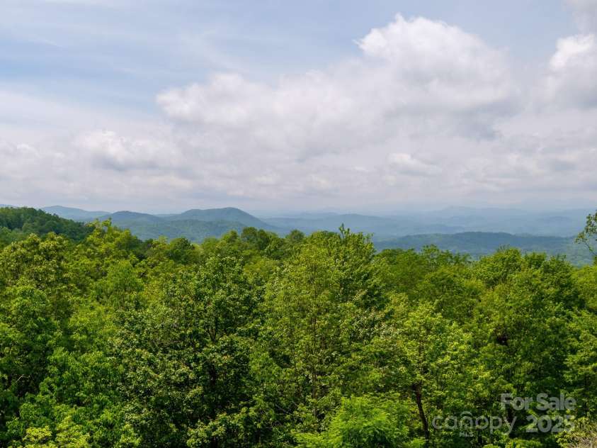 41 Annakesta Court, Brevard, NC 28712.  MLS# CAR4261233, YatesRealty ID 17587. 