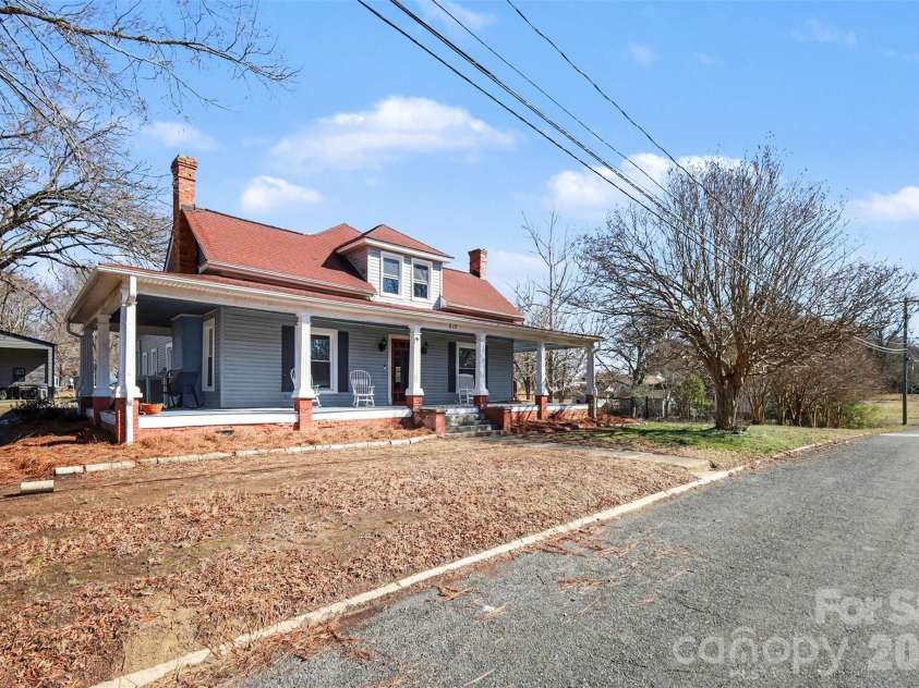 612 Ross Street, Marshville, NC 28103.  MLS# CAR4347589, YatesRealty ID 17587. 
