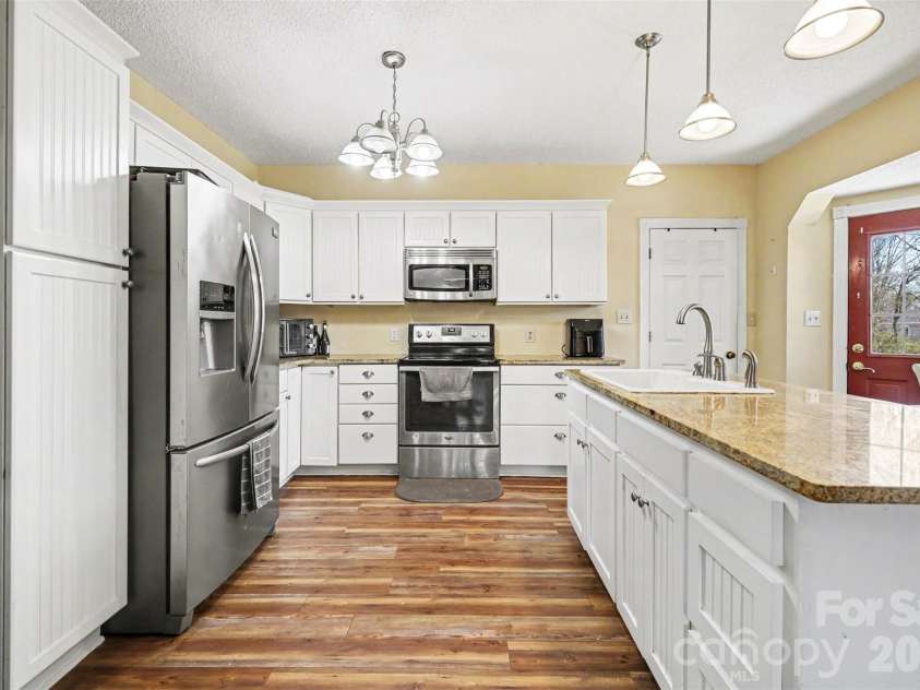 612 Ross Street, Marshville, NC 28103.  MLS# CAR4347589, YatesRealty ID 17587. 