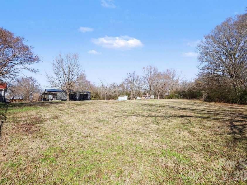 612 Ross Street, Marshville, NC 28103.  MLS# CAR4347589, YatesRealty ID 17587. 