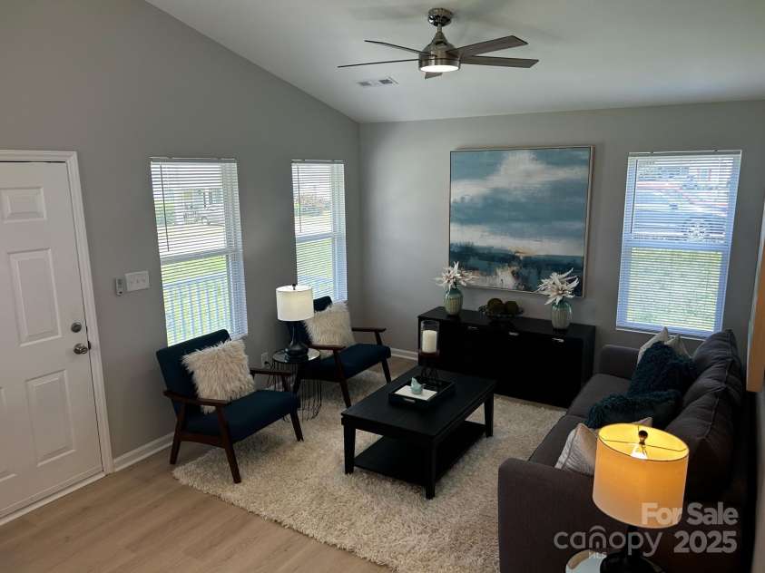 1004 Johnson Street, Charlotte, NC 28206.  MLS# CAR4256693, YatesRealty ID 17588. 