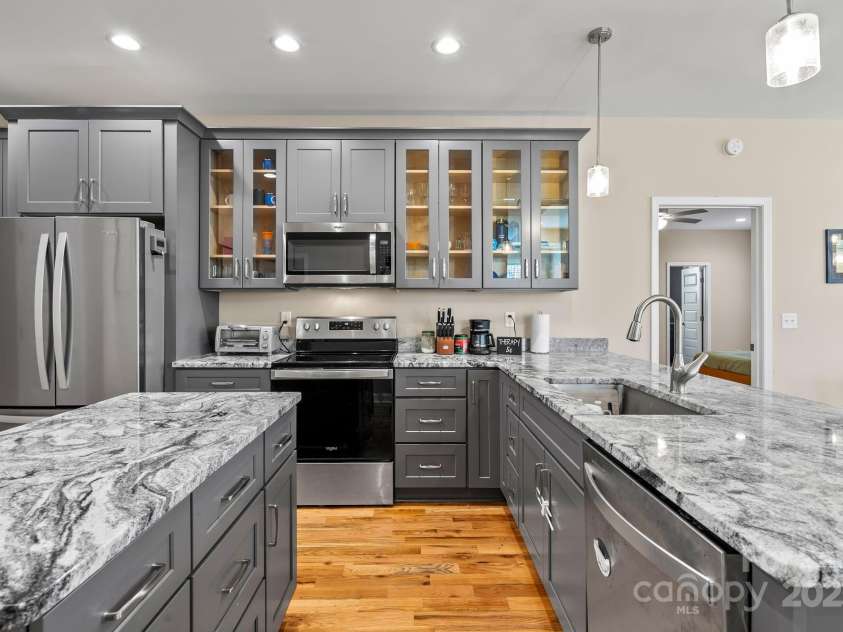 79 Greenwood Fields Drive, Asheville, NC 28804.  MLS# CAR4220069, YatesRealty ID 17589. 