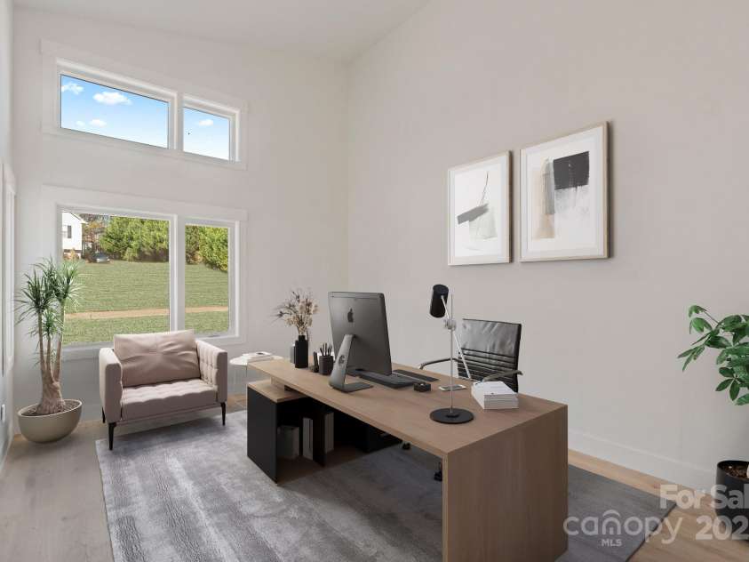 5733 Selkirk Drive, Hickory, NC 28601.  MLS# CAR4327213, YatesRealty ID 1759. 