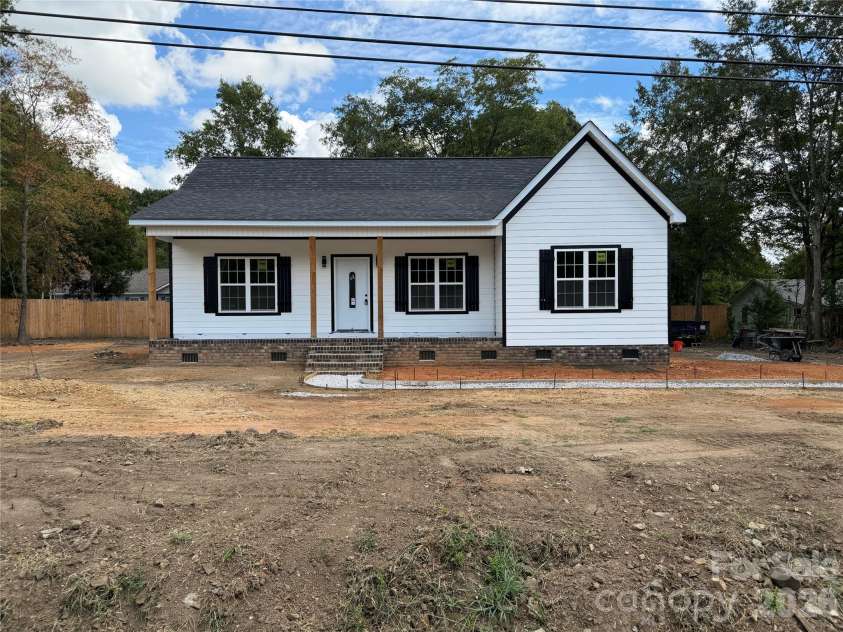 764 Old York Road, Chester, SC 29706.  MLS# CAR4336938, YatesRealty ID 1759. 