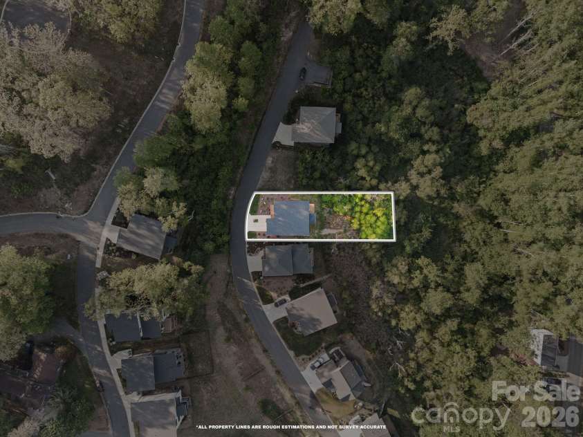 127 Rough Bark Trail, Asheville, NC 28806.  MLS# CAR4374208, YatesRealty ID 17590. 