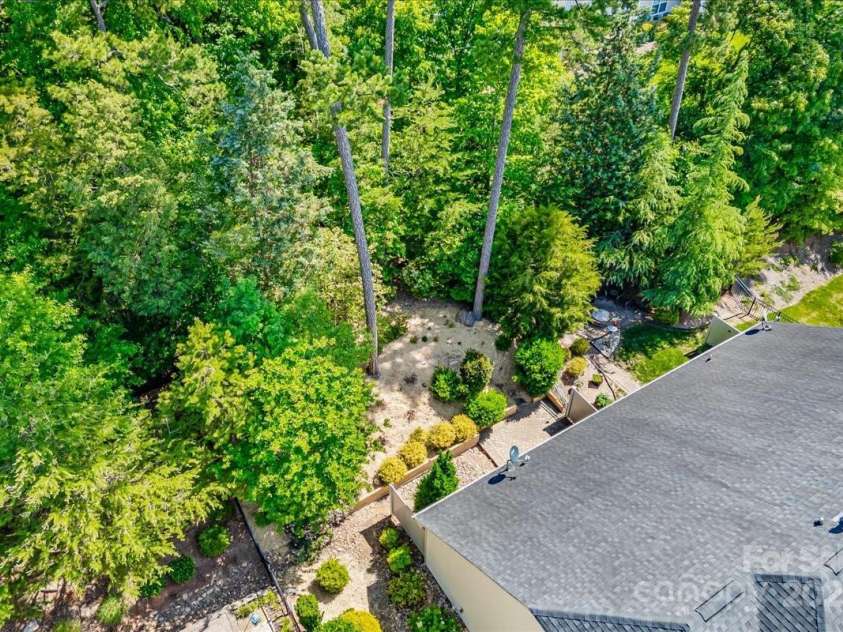 204 Aztec Circle, Mooresville, NC 28117.  MLS# CAR4256248, YatesRealty ID 17590. Aerial of backyard