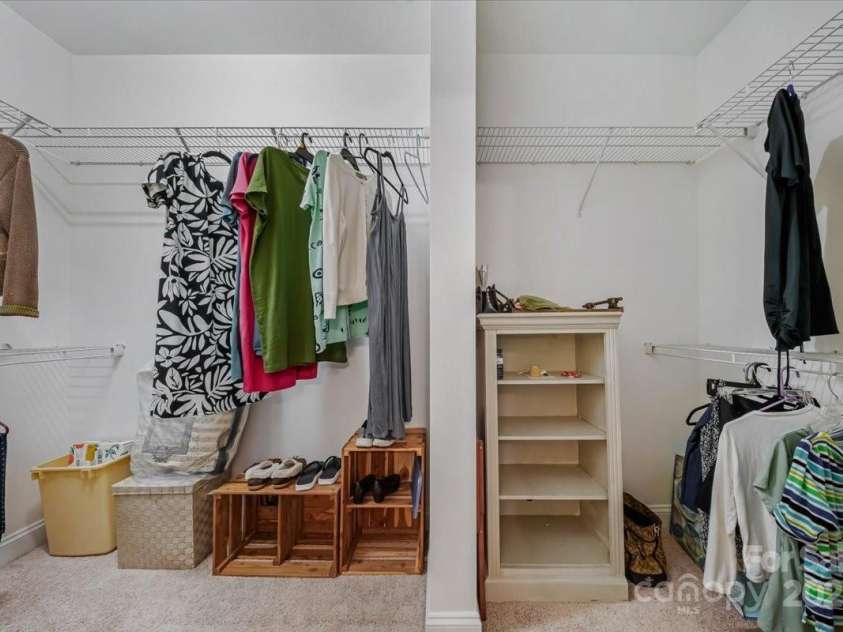204 Aztec Circle, Mooresville, NC 28117.  MLS# CAR4256248, YatesRealty ID 17590. Primary Bedroom walk in closet