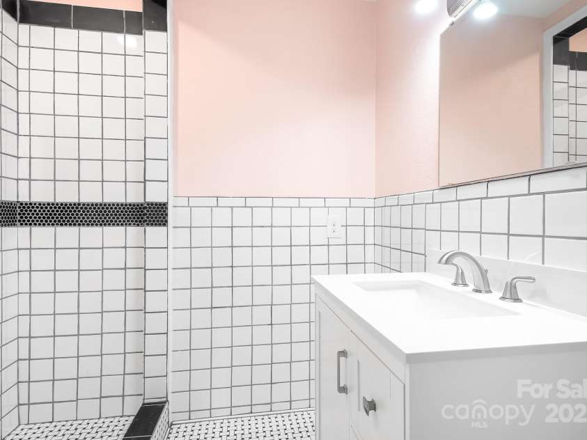 1235 Wilma Sigmon Road, Lincolnton, NC 28092.  MLS# CAR4238963, YatesRealty ID 17591. The bathroom off the bedroom was recently renovated.