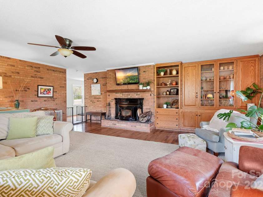 1235 Wilma Sigmon Road, Lincolnton, NC 28092.  MLS# CAR4238963, YatesRealty ID 17591. This great room is the perfect spot for watching sports and movies with plenty of room to host game nights.