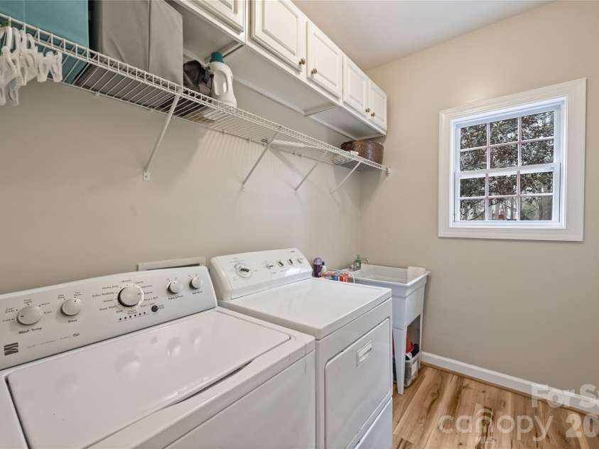 410 Deer Brush Lane, Waxhaw, NC 28173.  MLS# CAR4353567, YatesRealty ID 17592. 