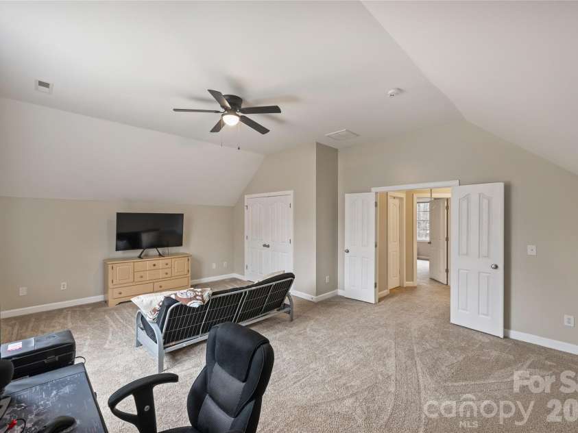 410 Deer Brush Lane, Waxhaw, NC 28173.  MLS# CAR4353567, YatesRealty ID 17592. 