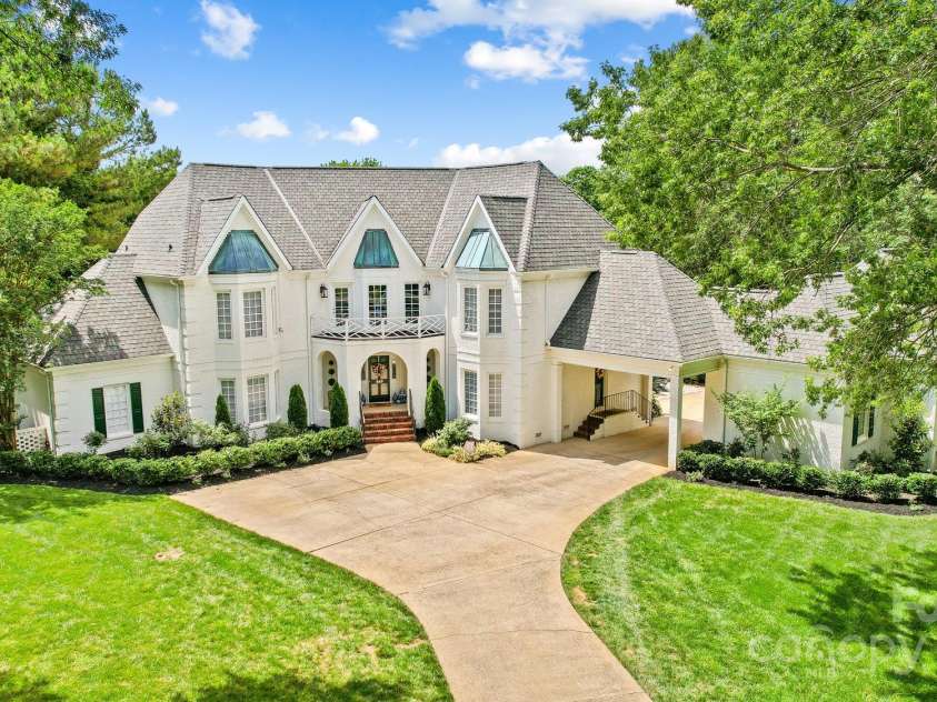 469 Valley Run Drive, Waxhaw, NC 28173.  MLS# CAR4259240, YatesRealty ID 17593. 