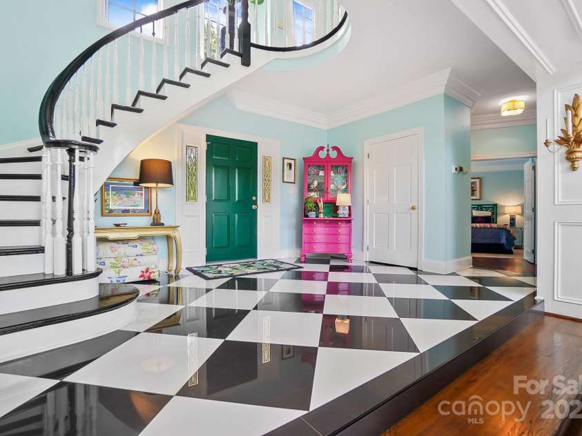 469 Valley Run Drive, Waxhaw, NC 28173.  MLS# CAR4259240, YatesRealty ID 17593. 