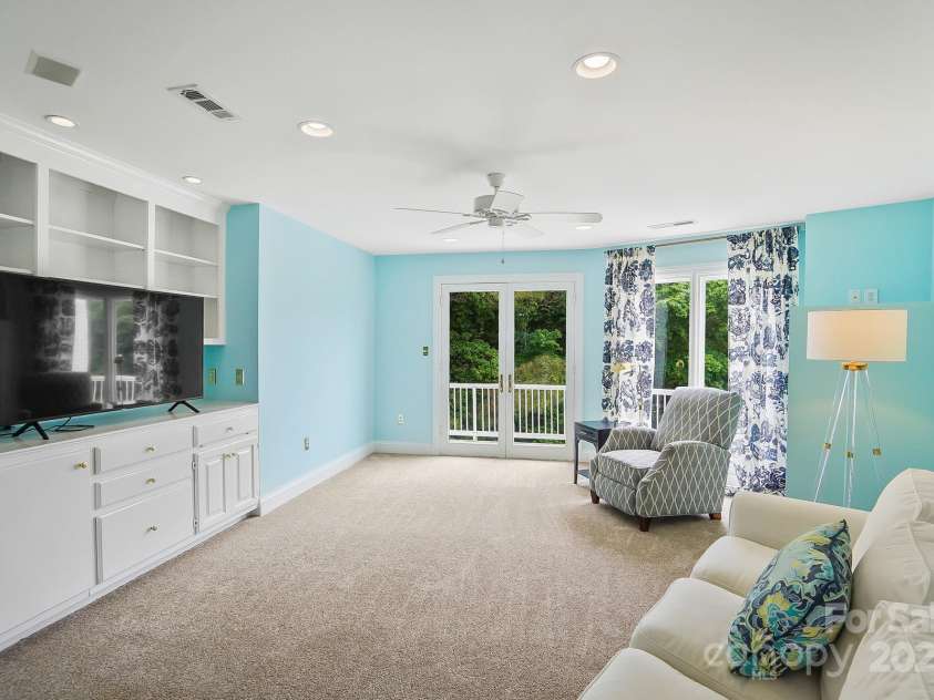 469 Valley Run Drive, Waxhaw, NC 28173.  MLS# CAR4259240, YatesRealty ID 17593. 