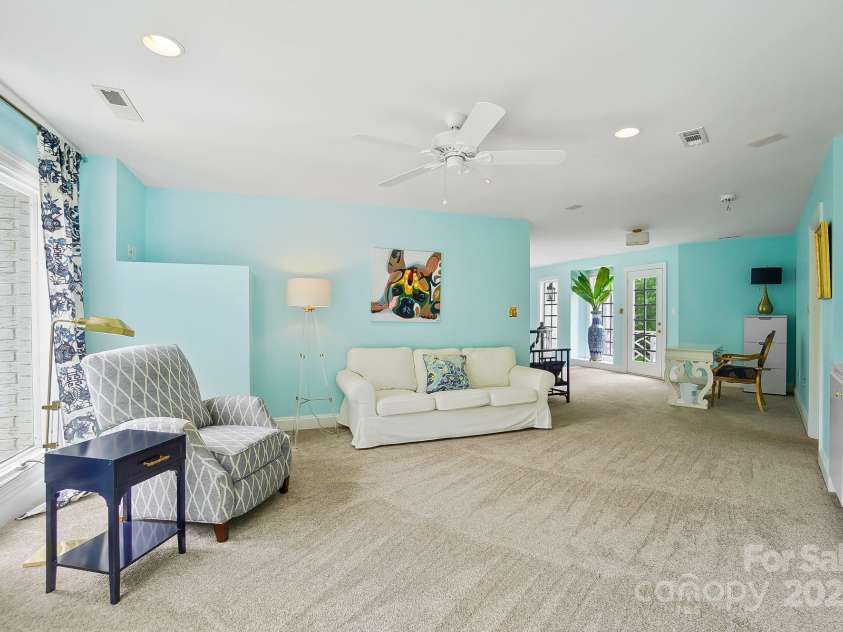 469 Valley Run Drive, Waxhaw, NC 28173.  MLS# CAR4259240, YatesRealty ID 17593. 