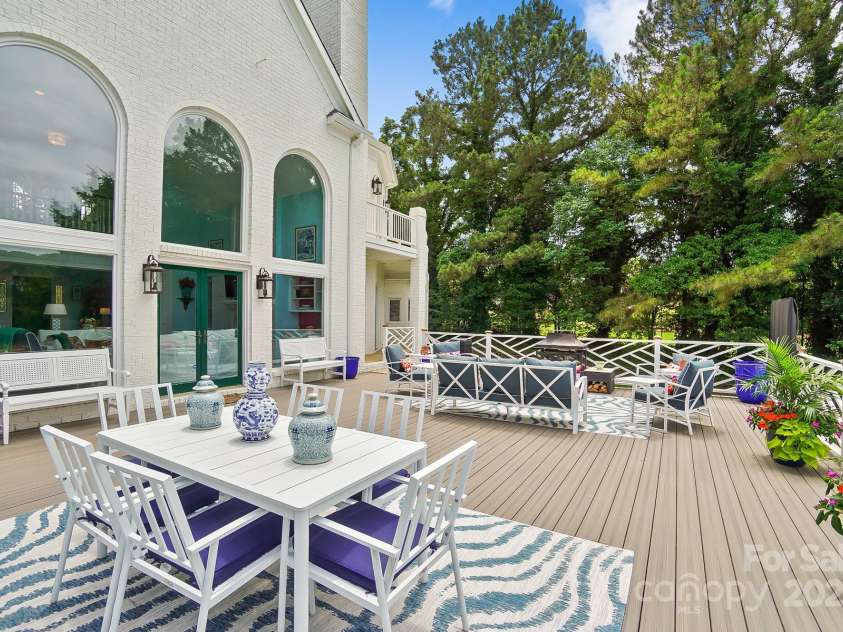 469 Valley Run Drive, Waxhaw, NC 28173.  MLS# CAR4259240, YatesRealty ID 17593. 