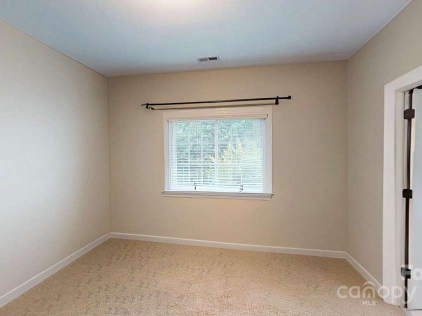 1337 Braeburn Road, Concord, NC 28027.  MLS# CAR4256587, YatesRealty ID 17594. 