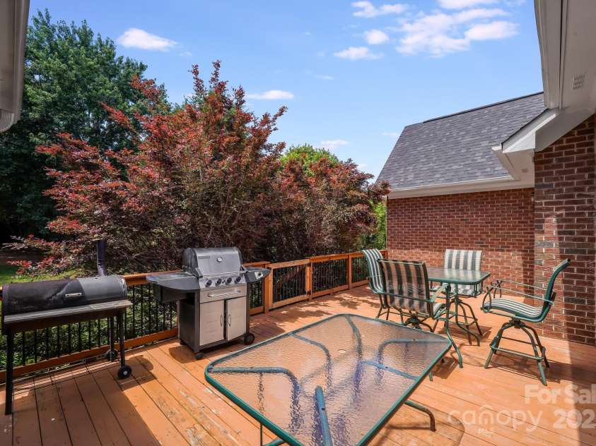 1337 Braeburn Road, Concord, NC 28027.  MLS# CAR4256587, YatesRealty ID 17594. 