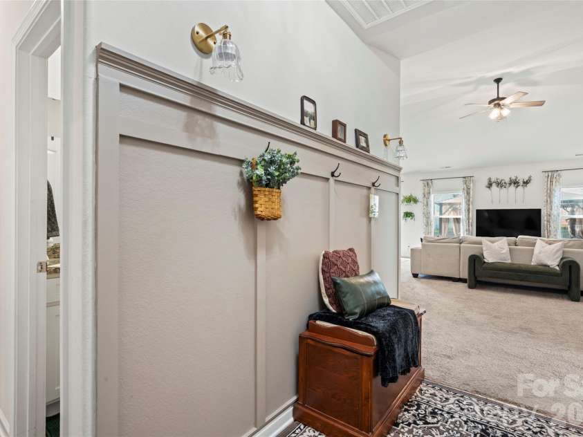 3112 Wynn Way, Charlotte, NC 28215.  MLS# CAR4296473, YatesRealty ID 17594. 