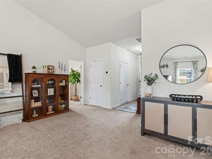 3112 Wynn Way, Charlotte, NC 28215.  MLS# CAR4296473, YatesRealty ID 17594. 