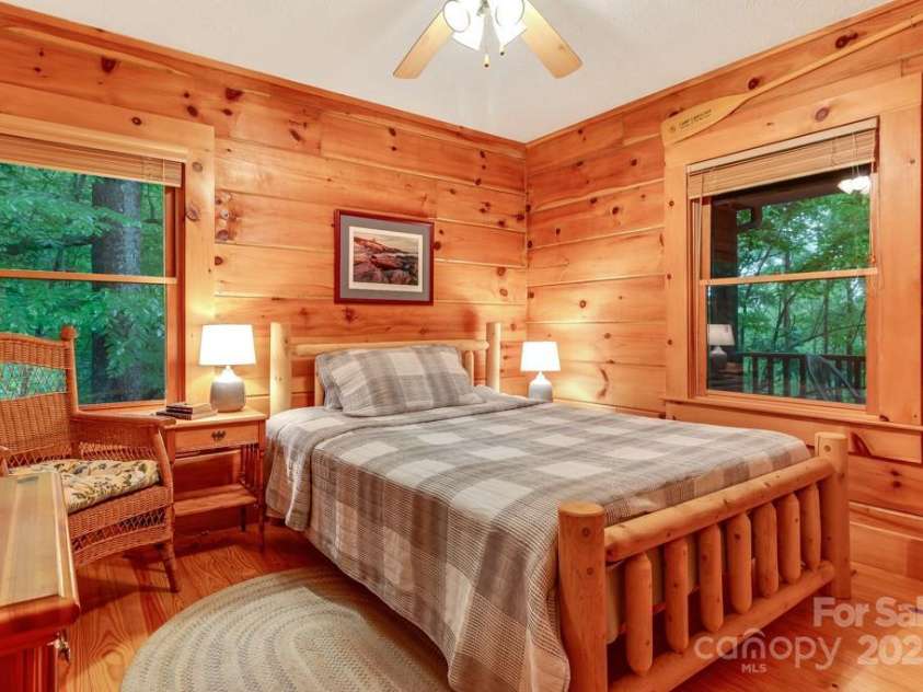 1501 Tanglewood Lane, Saluda, NC 28773.  MLS# CAR4266264, YatesRealty ID 17595. Guest bedroom