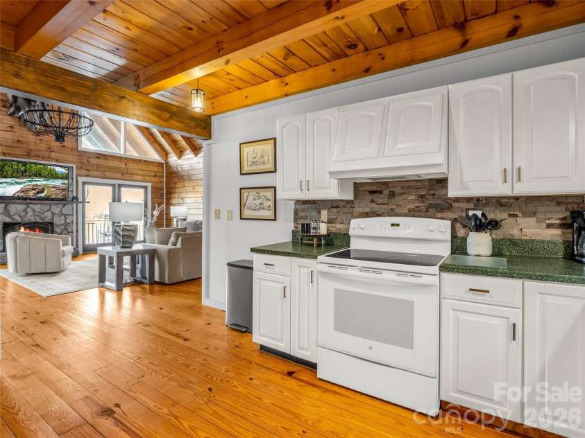446 Rainbow Circle, Lake Lure, NC 28746.  MLS# CAR4329163, YatesRealty ID 17596. 