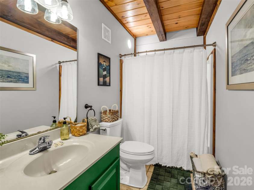446 Rainbow Circle, Lake Lure, NC 28746.  MLS# CAR4329163, YatesRealty ID 17596. 