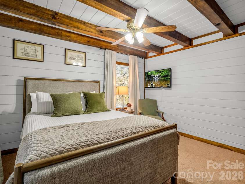 446 Rainbow Circle, Lake Lure, NC 28746.  MLS# CAR4329163, YatesRealty ID 17596. 