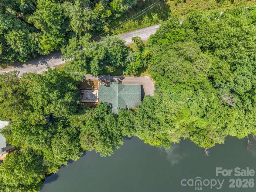446 Rainbow Circle, Lake Lure, NC 28746.  MLS# CAR4329163, YatesRealty ID 17596. 