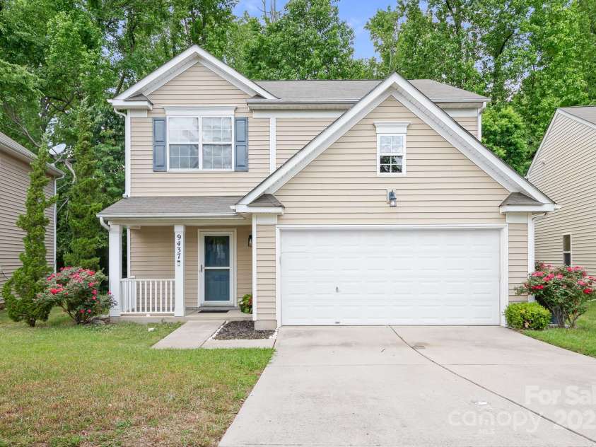 9437 Macquarie Lane, Charlotte, NC 28227.  MLS# CAR4259854, YatesRealty ID 17596. 