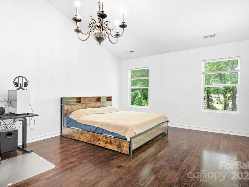 9437 Macquarie Lane, Charlotte, NC 28227.  MLS# CAR4259854, YatesRealty ID 17596. 