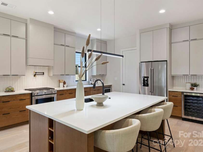 1711 Summey Avenue, Charlotte, NC 28205.  MLS# CAR4256760, YatesRealty ID 17598. 