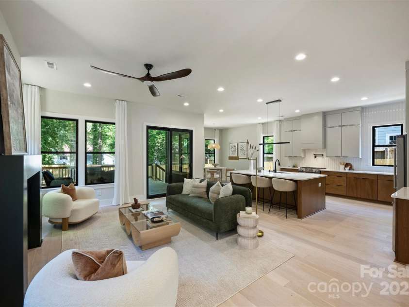 1711 Summey Avenue, Charlotte, NC 28205.  MLS# CAR4256760, YatesRealty ID 17598. Open floor plan
