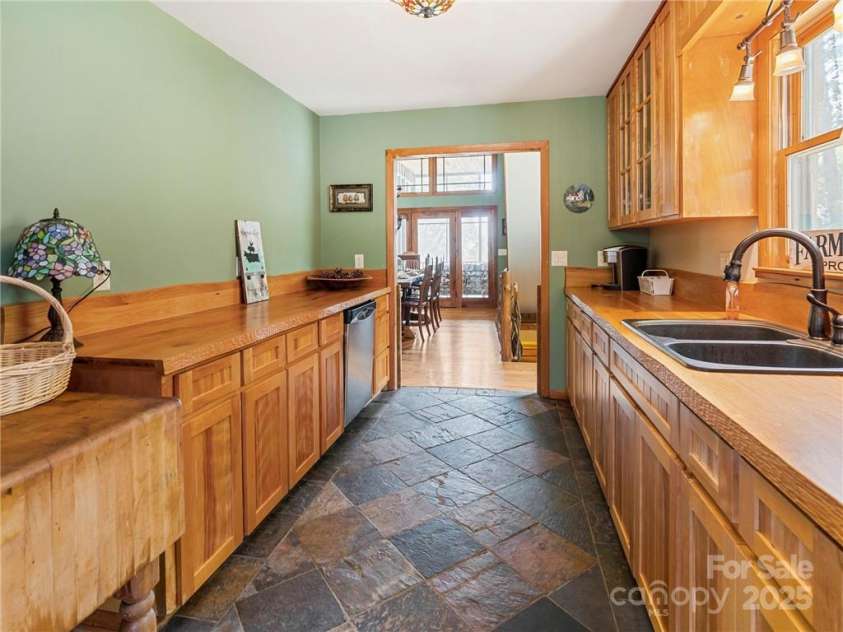 167 Bold Springs Road, Sylva, NC 28779.  MLS# CAR4226019, YatesRealty ID 176. 