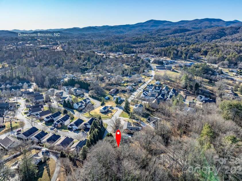 433 Osborne Road, Brevard, NC 28712.  MLS# CAR4330450, YatesRealty ID 1760. 