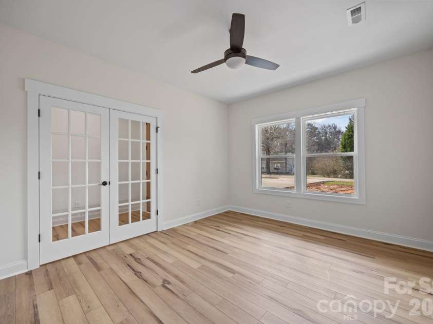 1050 Gibson Road, Salisbury, NC 28147.  MLS# CAR4354955, YatesRealty ID 17600. 