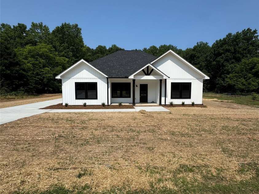 420 Sloop Street, China Grove, NC 28023.  MLS# CAR4264569, YatesRealty ID 17600. 