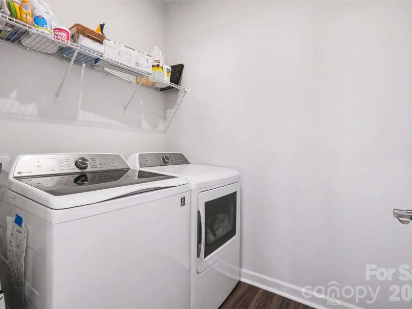9106 Widden Way, Charlotte, NC 28269.  MLS# CAR4353972, YatesRealty ID 17601. Laundry Room