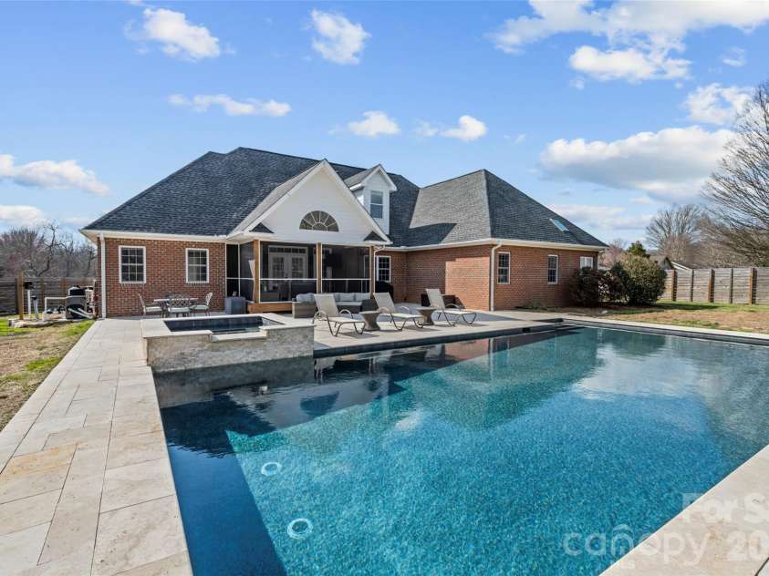 719 Neely Road, Brevard, NC 28712.  MLS# CAR4356372, YatesRealty ID 17602. 