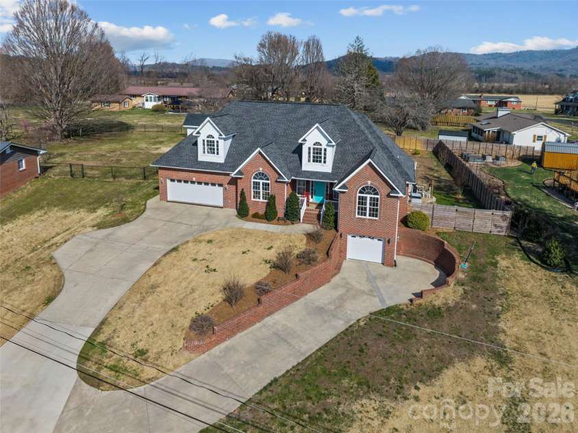 719 Neely Road, Brevard, NC 28712.  MLS# CAR4356372, YatesRealty ID 17602. 