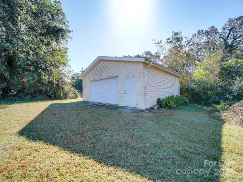 801 Witmore Road, Wingate, NC 28174.  MLS# CAR4262783, YatesRealty ID 17602. 