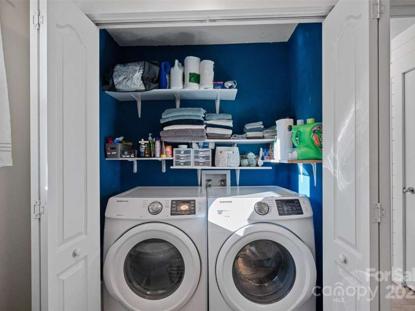 8007 Maxwelton Drive, Huntersville, NC 28078.  MLS# CAR4259243, YatesRealty ID 17603. 