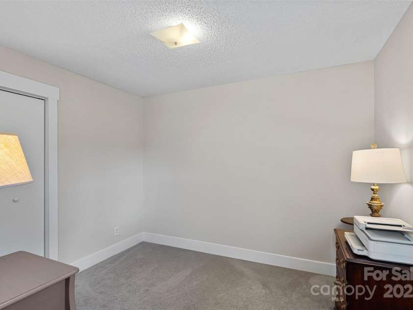 8007 Maxwelton Drive, Huntersville, NC 28078.  MLS# CAR4259243, YatesRealty ID 17603. 