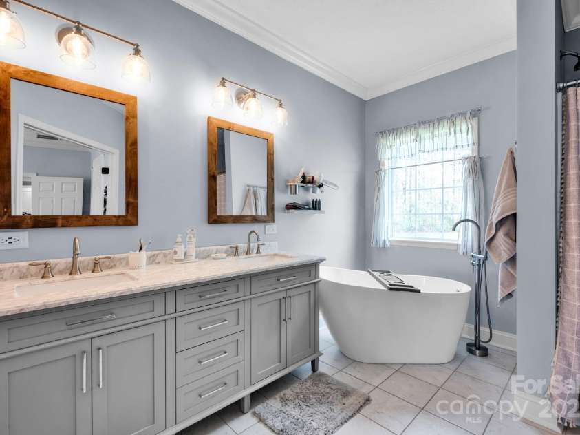 2895 Sweeping Pine Lane, Denver, NC 28037.  MLS# CAR4244046, YatesRealty ID 17605. 