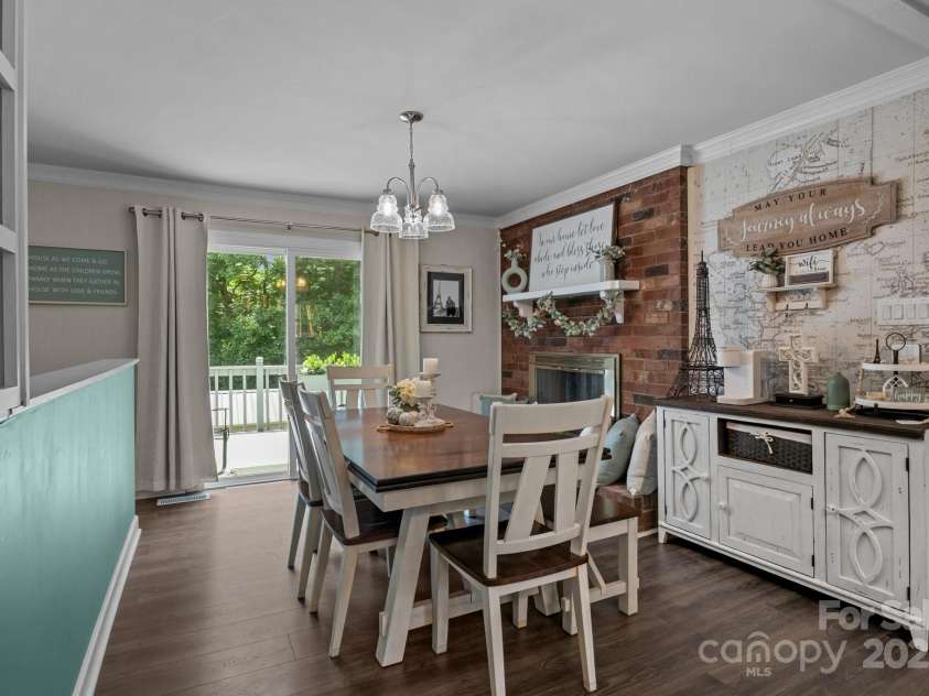 312 Walton Drive, Statesville, NC 28625.  MLS# CAR4261581, YatesRealty ID 17606. 