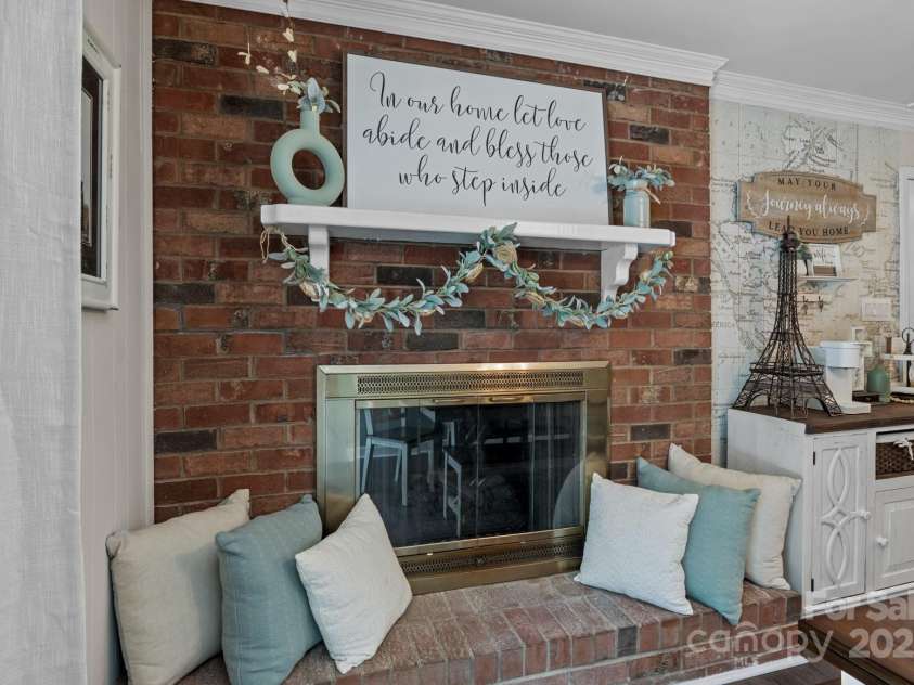 312 Walton Drive, Statesville, NC 28625.  MLS# CAR4261581, YatesRealty ID 17606. 