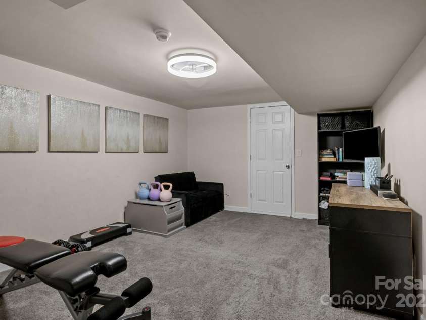 312 Walton Drive, Statesville, NC 28625.  MLS# CAR4261581, YatesRealty ID 17606. 