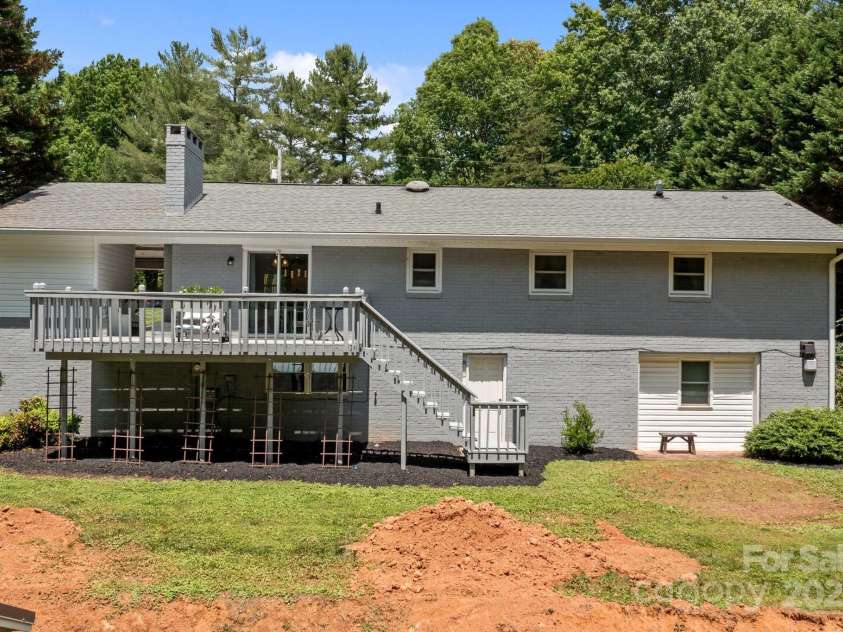 312 Walton Drive, Statesville, NC 28625.  MLS# CAR4261581, YatesRealty ID 17606. 