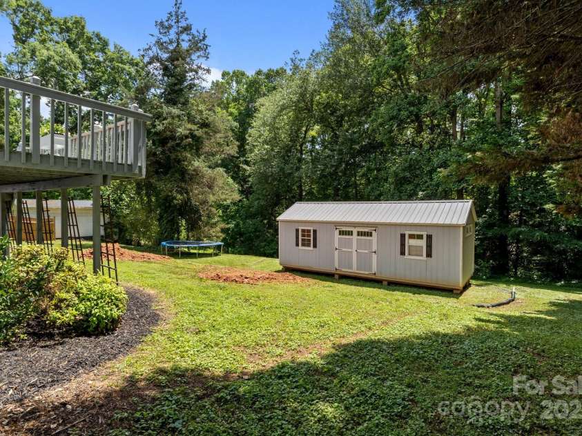 312 Walton Drive, Statesville, NC 28625.  MLS# CAR4261581, YatesRealty ID 17606. 