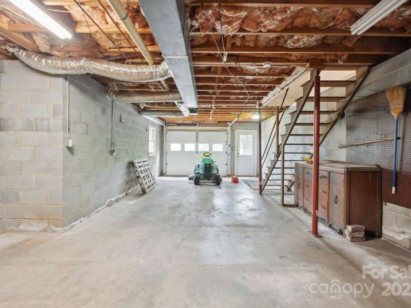 1205 Southwood Drive, Newton, NC 28658.  MLS# CAR4252011, YatesRealty ID 17607. 